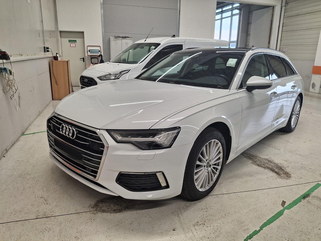 Audi A6 Avant 45 TDI quattro Tiptronic Design 17